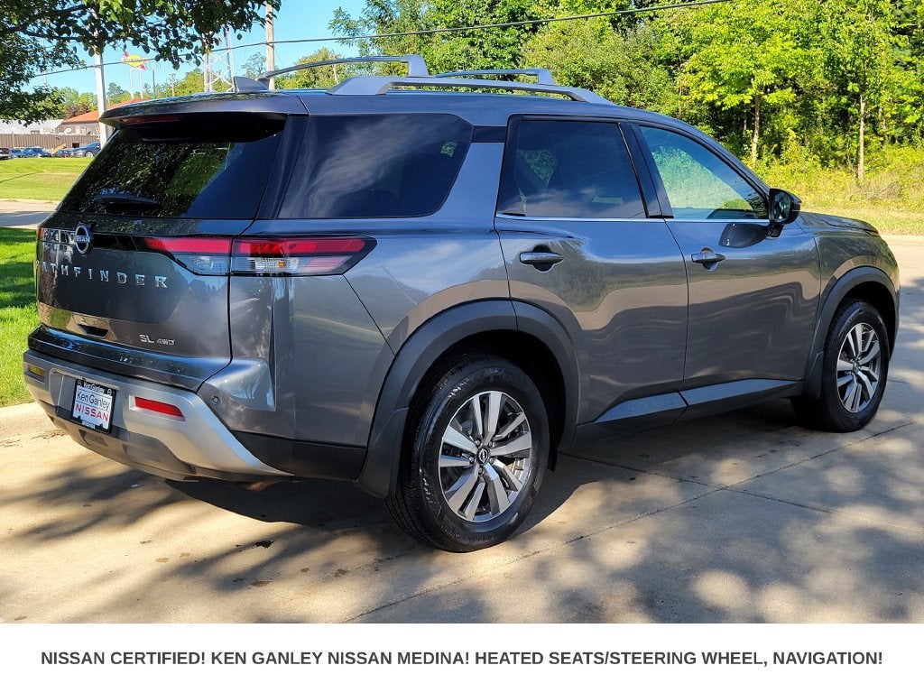 2024 Nissan Pathfinder SL