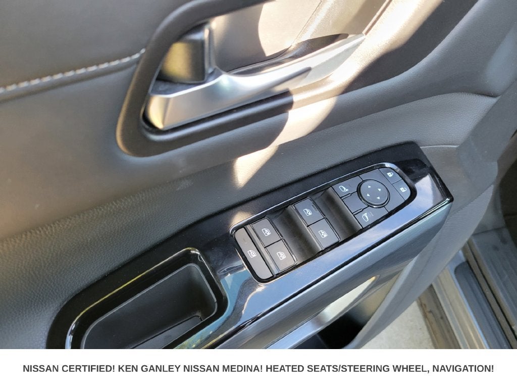 2024 Nissan Pathfinder SL