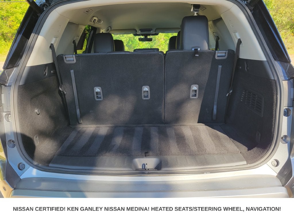 2024 Nissan Pathfinder SL