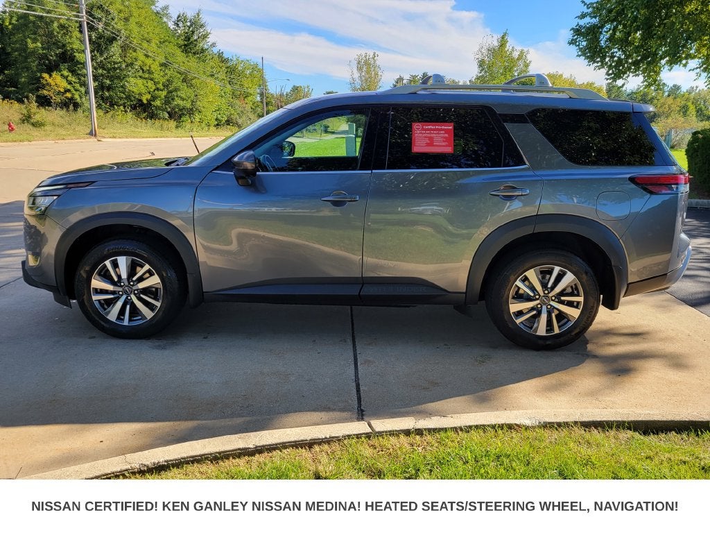 2024 Nissan Pathfinder SL