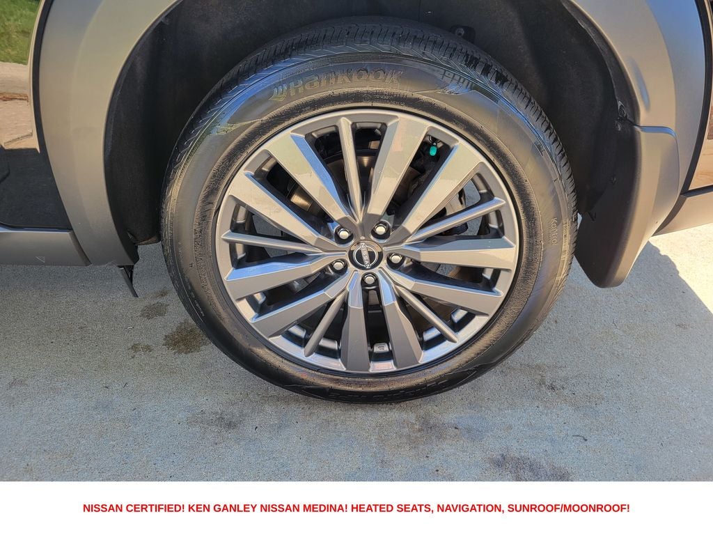 2025 Nissan Pathfinder SL