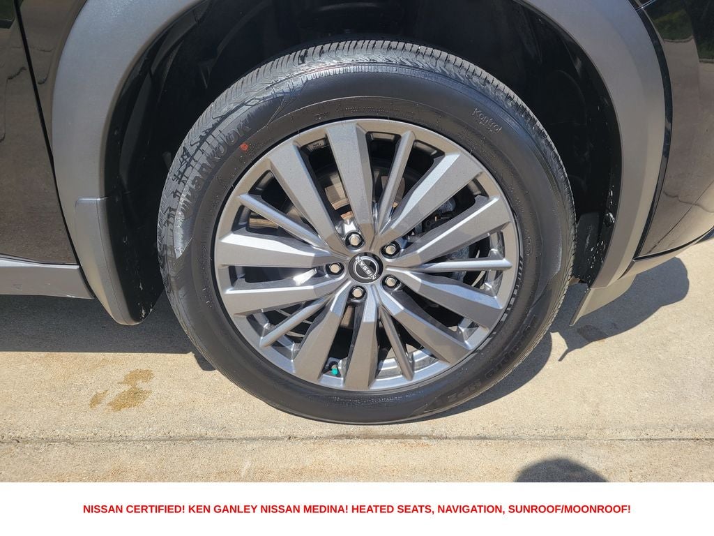2025 Nissan Pathfinder SL