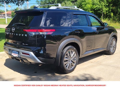 2025 Nissan Pathfinder SL