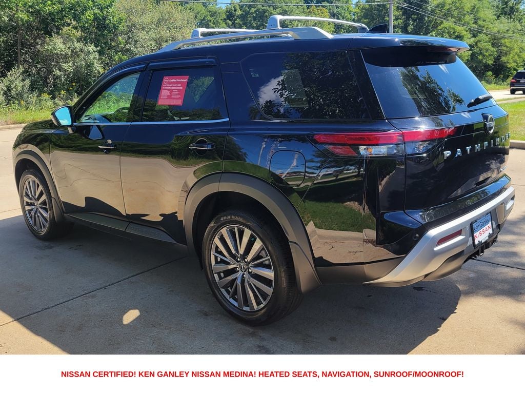 2025 Nissan Pathfinder SL