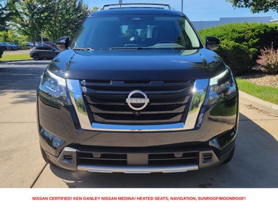 2025 Nissan Pathfinder SL