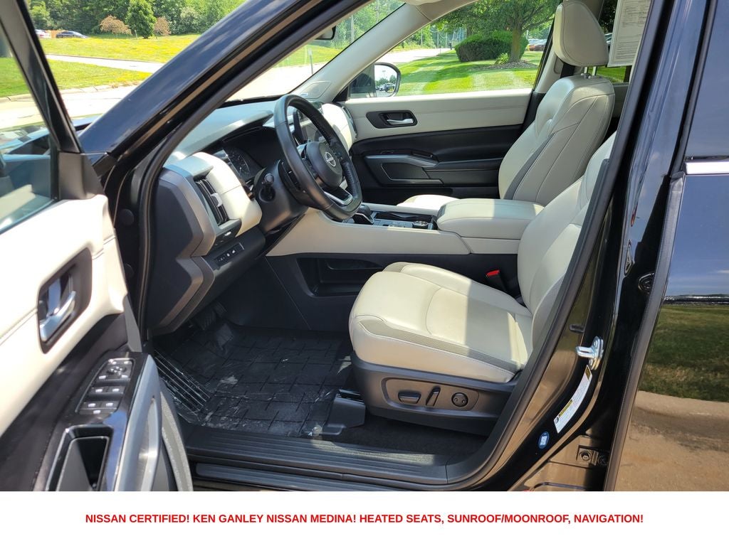 2023 Nissan Pathfinder SL