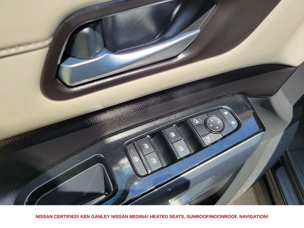 2023 Nissan Pathfinder SL