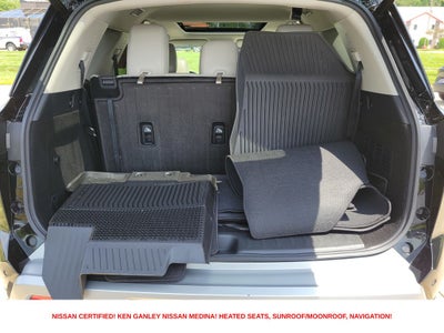 2023 Nissan Pathfinder SL