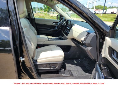 2023 Nissan Pathfinder SL