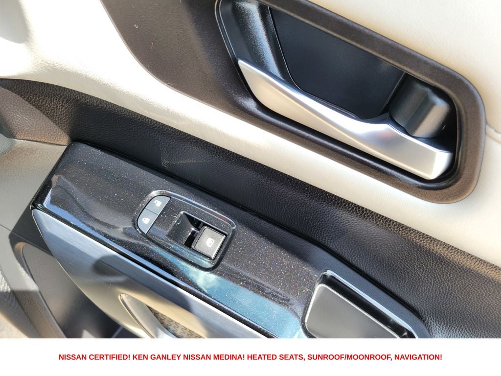 2023 Nissan Pathfinder SL