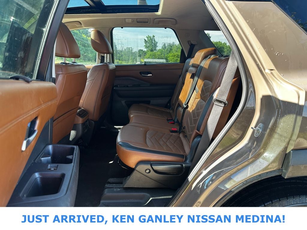2024 Nissan Pathfinder Platinum
