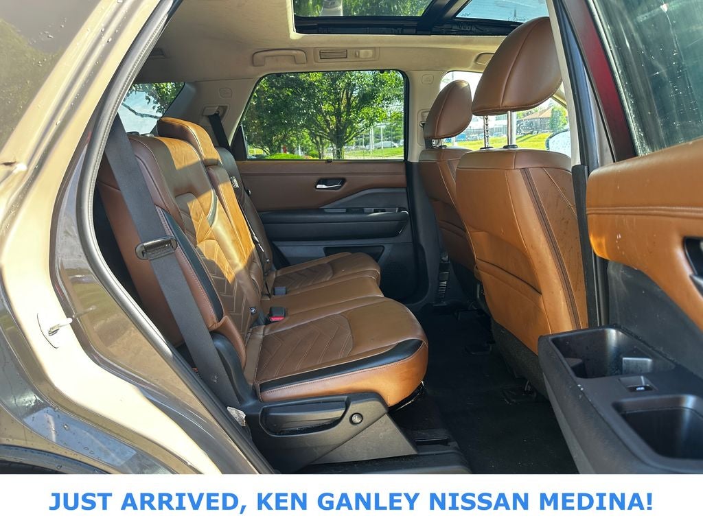 2024 Nissan Pathfinder Platinum
