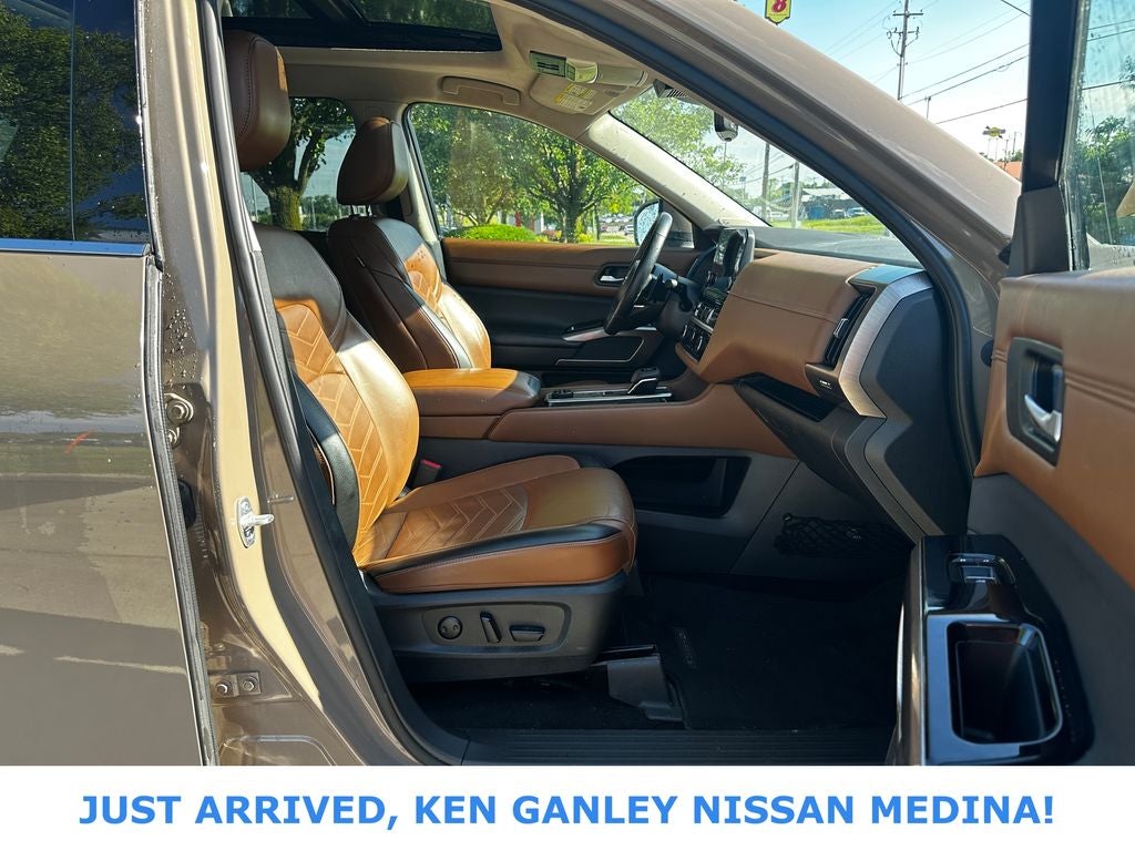 2024 Nissan Pathfinder Platinum