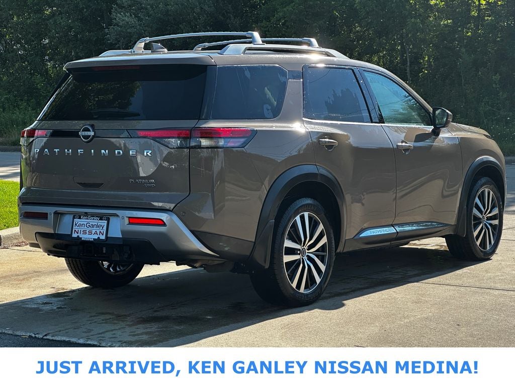 2024 Nissan Pathfinder Platinum