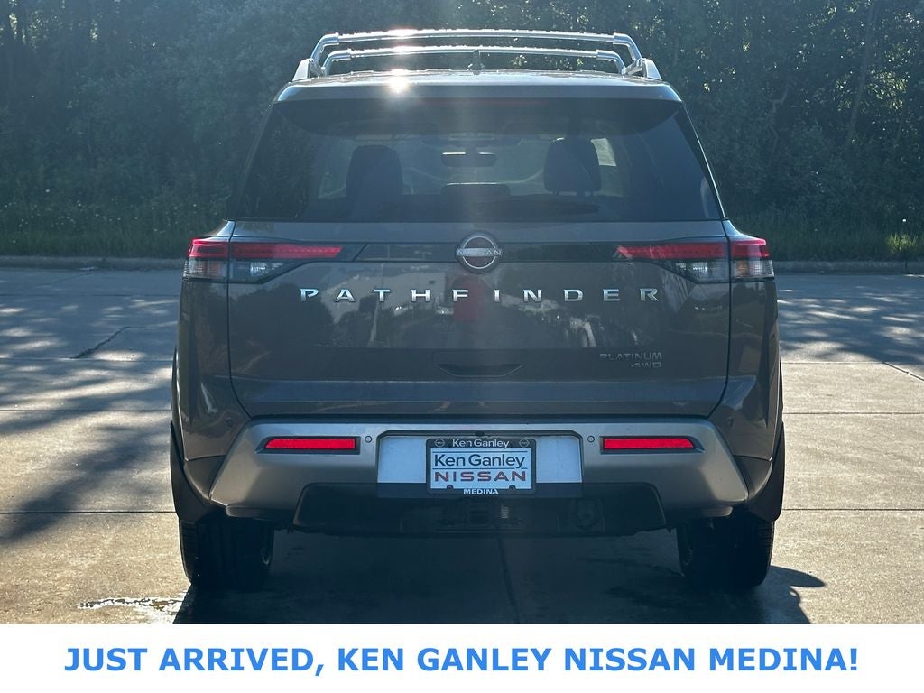 2024 Nissan Pathfinder Platinum