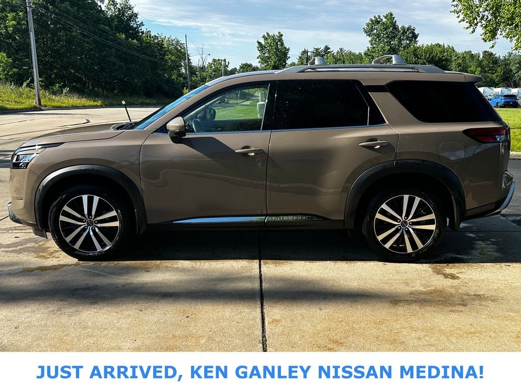 2024 Nissan Pathfinder Platinum