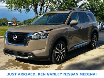 2024 Nissan Pathfinder Platinum