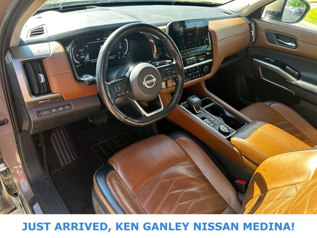 2024 Nissan Pathfinder Platinum