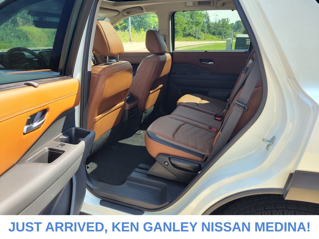 2024 Nissan Pathfinder Platinum