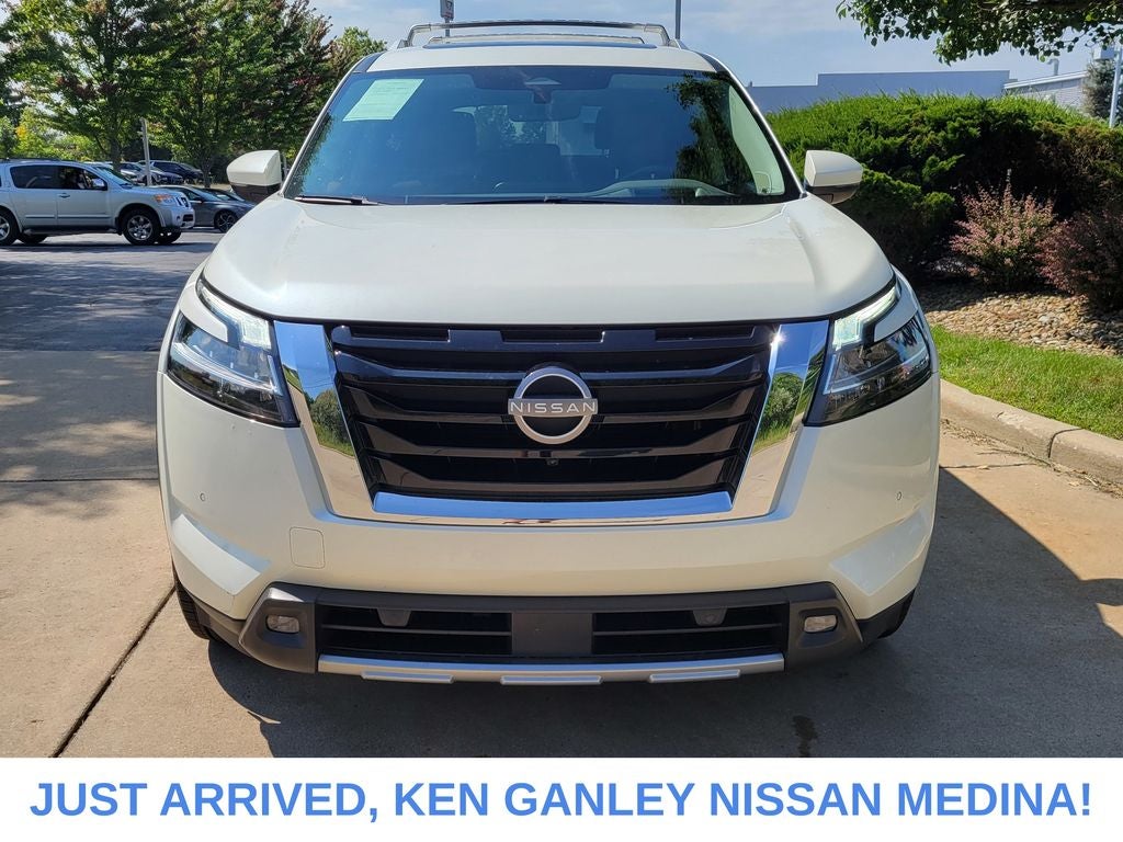 2024 Nissan Pathfinder Platinum