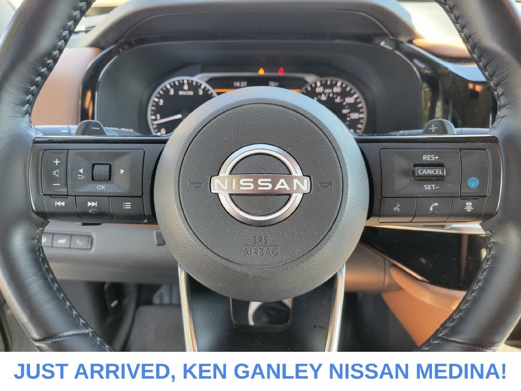 2023 Nissan Pathfinder Platinum