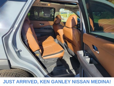 2023 Nissan Pathfinder Platinum