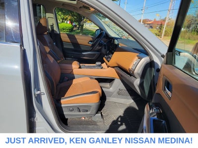2023 Nissan Pathfinder Platinum