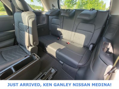 2025 Nissan Pathfinder Platinum