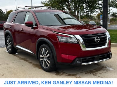 2022 Nissan Pathfinder Platinum