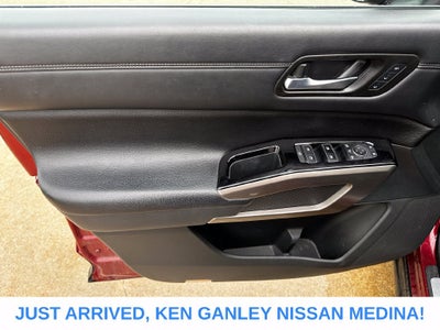 2022 Nissan Pathfinder Platinum