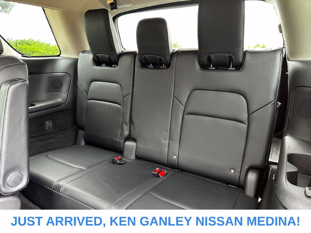 2022 Nissan Pathfinder Platinum