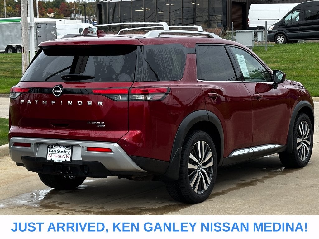 2022 Nissan Pathfinder Platinum