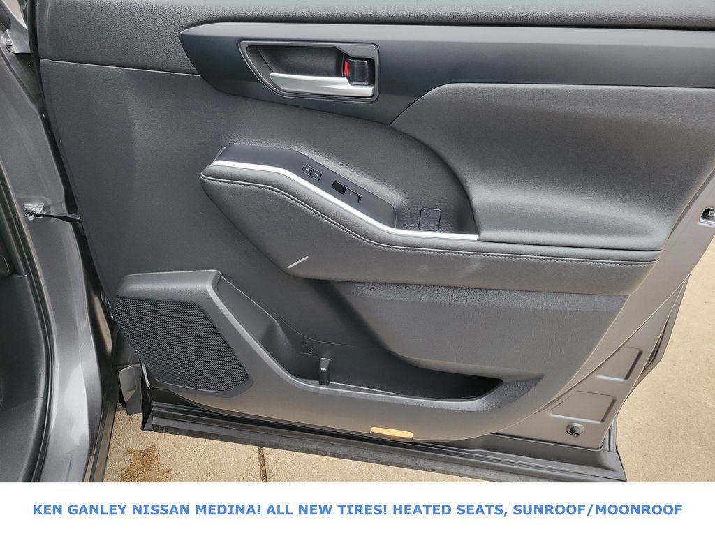 2023 Toyota Highlander L