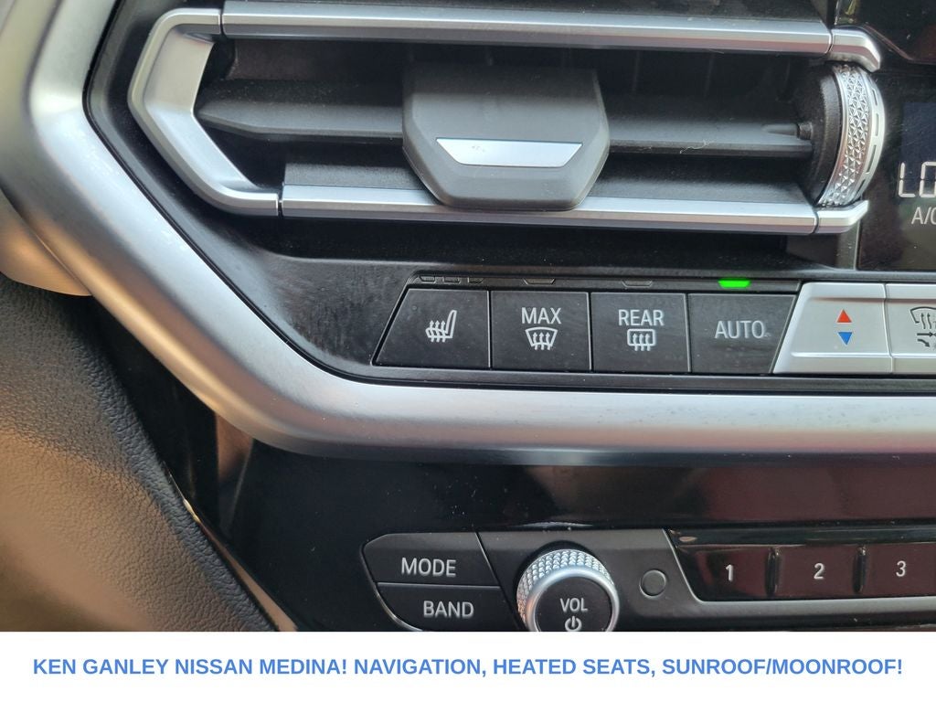 2025 BMW X4 xDrive30i