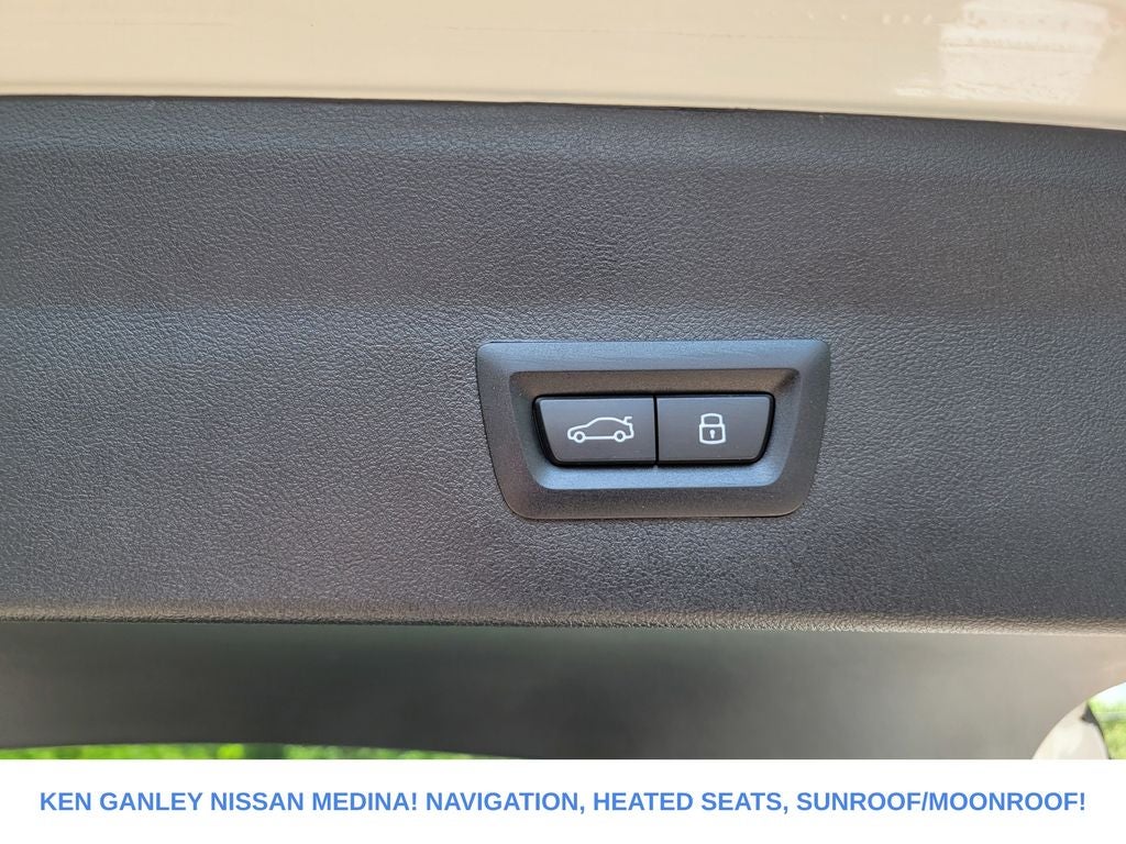 2025 BMW X4 xDrive30i