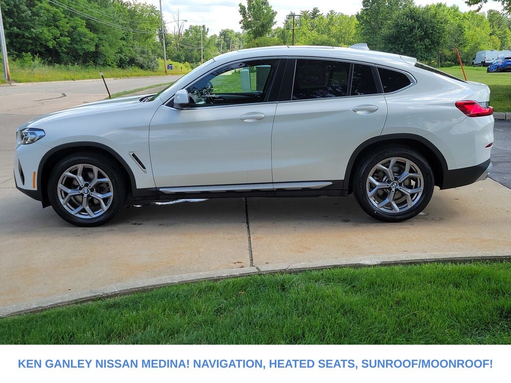 2025 BMW X4 xDrive30i