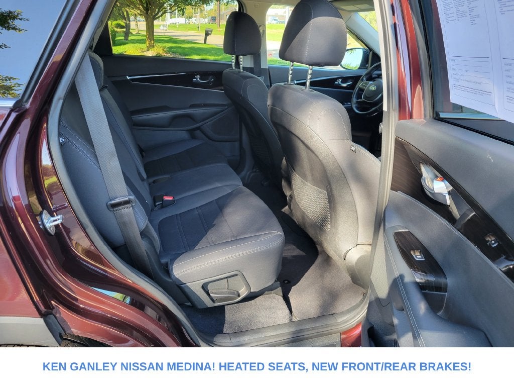 2019 Kia Sorento S