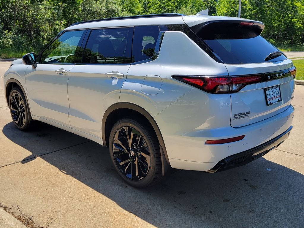 2026 Nissan Rogue Plug-In Hybrid Platinum