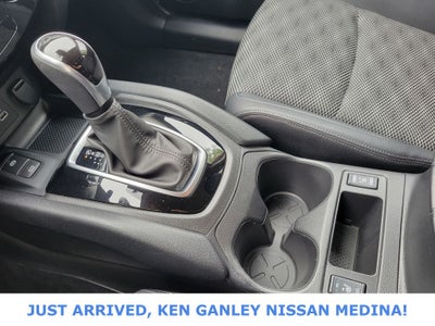 2022 Nissan Rogue Sport SV