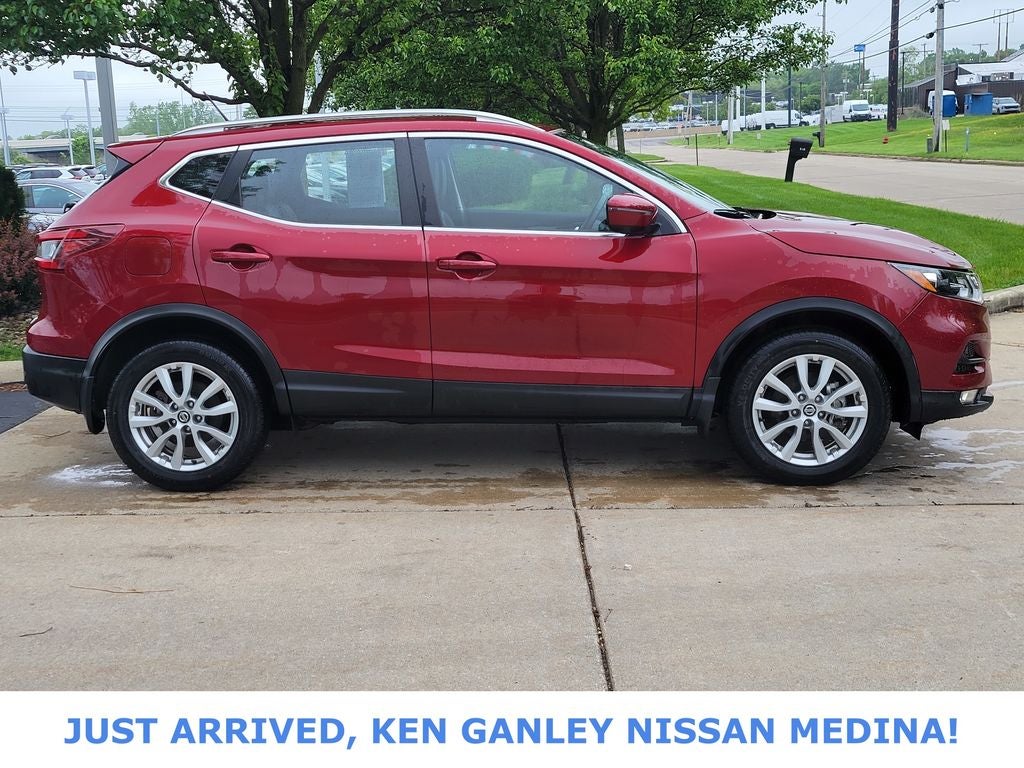 2022 Nissan Rogue Sport SV