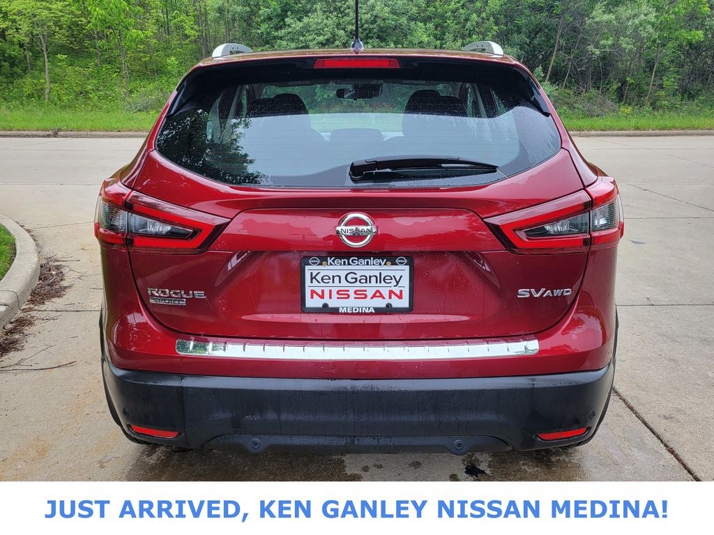 2022 Nissan Rogue Sport SV