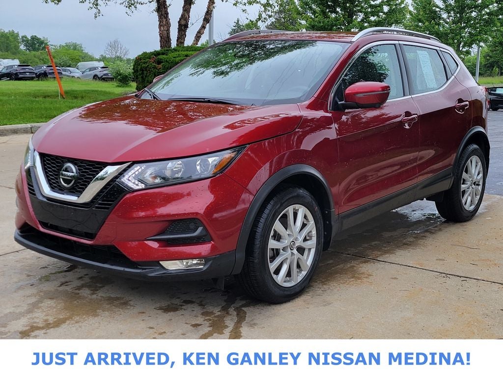 2022 Nissan Rogue Sport SV