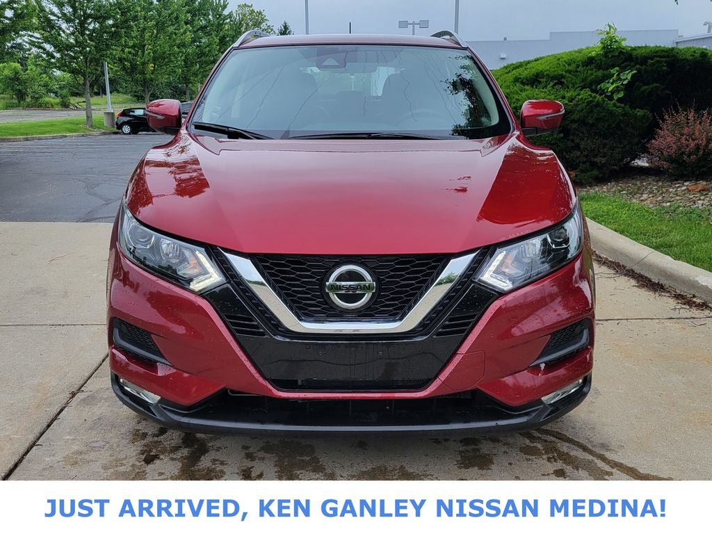 2022 Nissan Rogue Sport SV