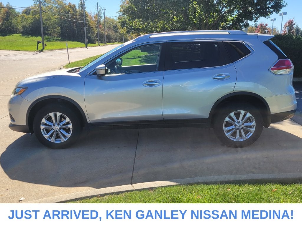 2016 Nissan Rogue SV