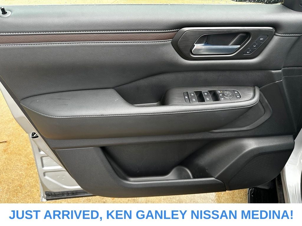 2025 Nissan Armada SL