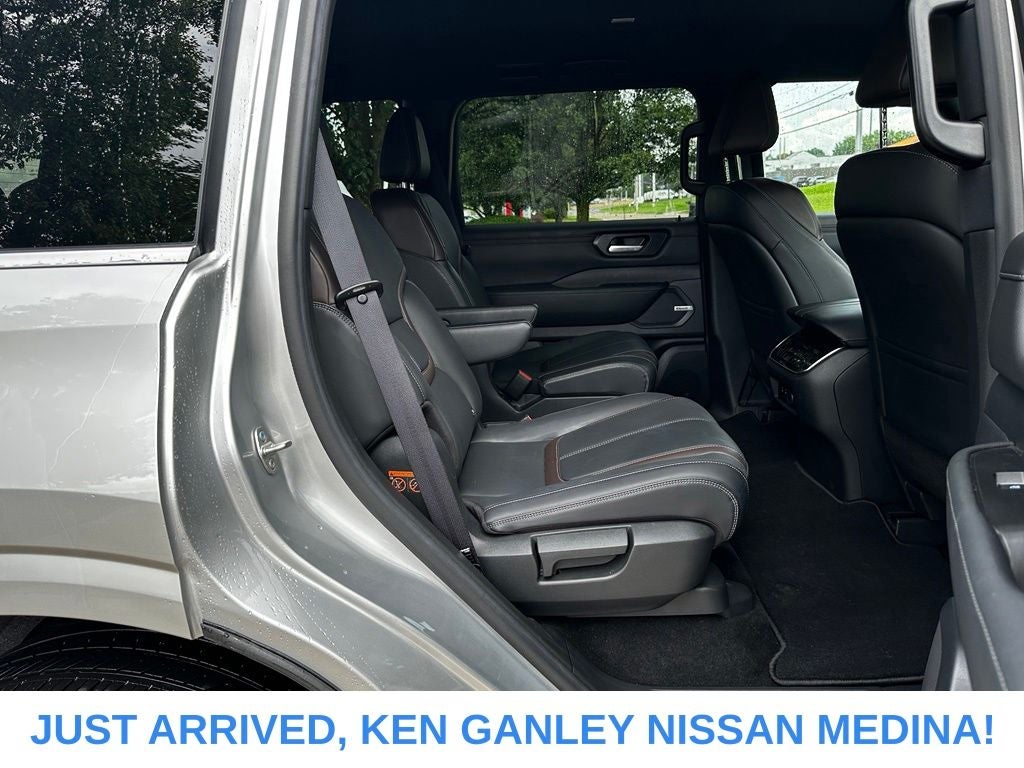 2025 Nissan Armada SL