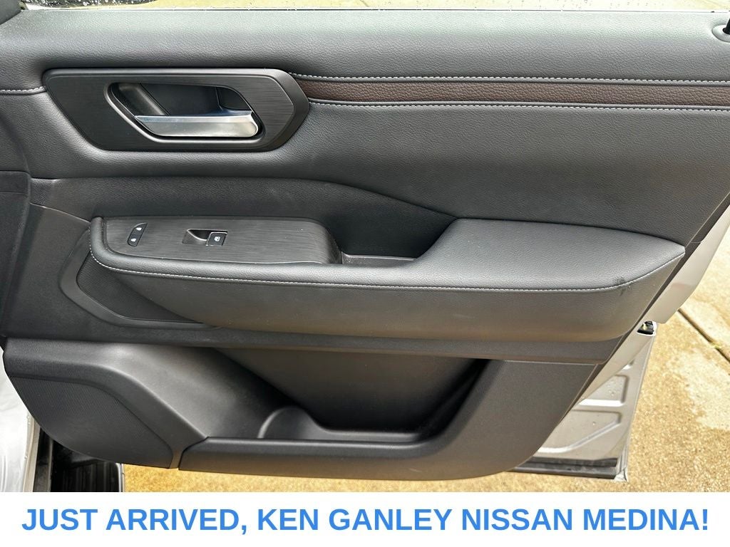 2025 Nissan Armada SL