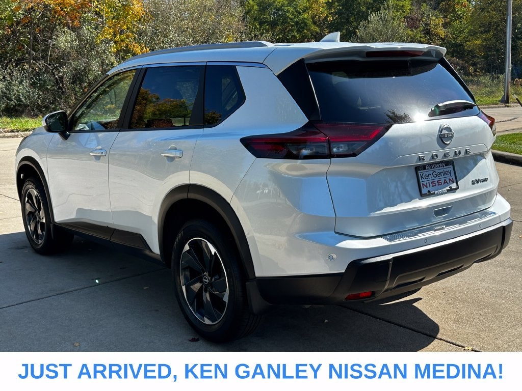 2024 Nissan Rogue SV
