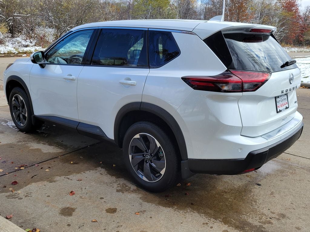 2025 Nissan Rogue SV