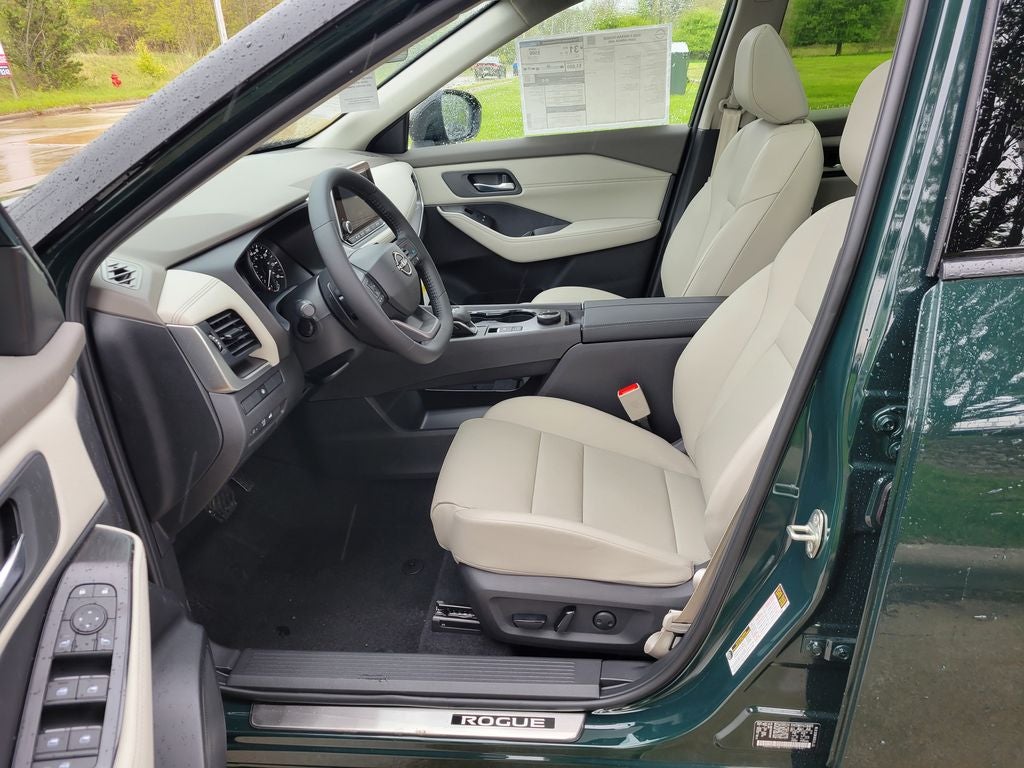 2026 Nissan Rogue Dark Armor™